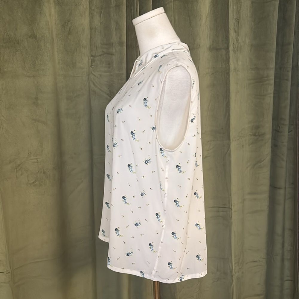 Equipment Femme Silk Sleeveless Blouse White Blue Floral Print Size L - Picture 6 of 10